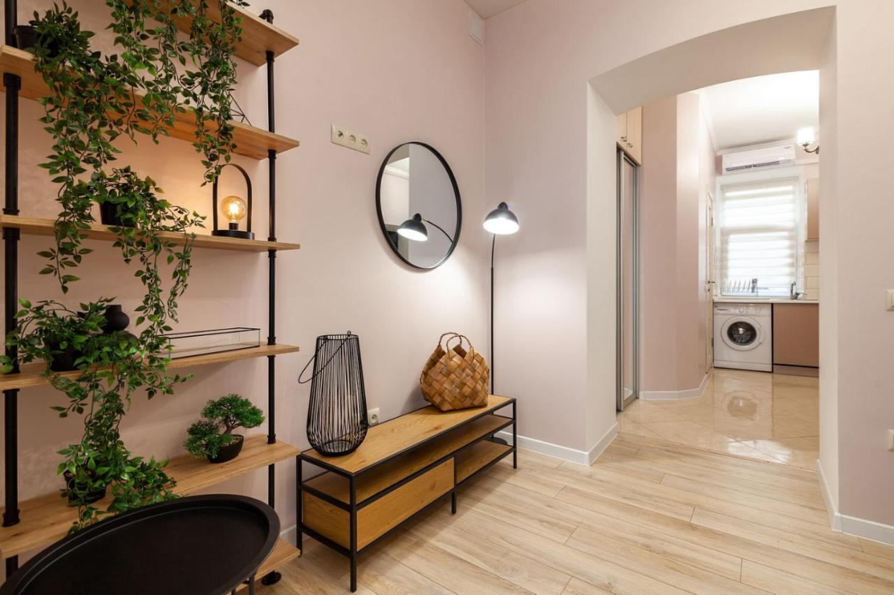 Avangard Magnus Apartment Liov Exterior foto