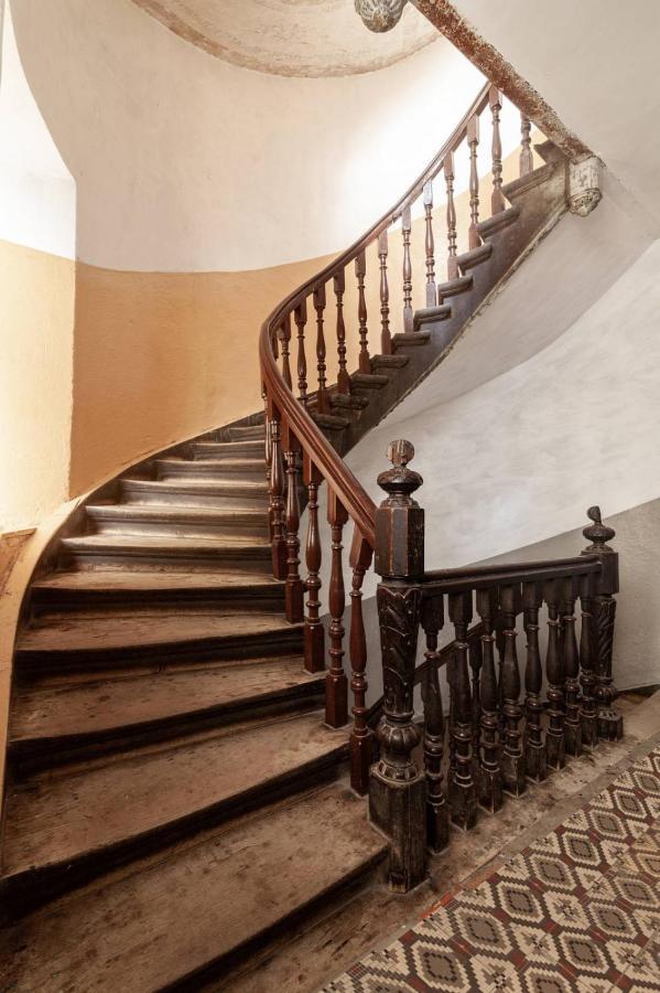Avangard Magnus Apartment Liov Exterior foto